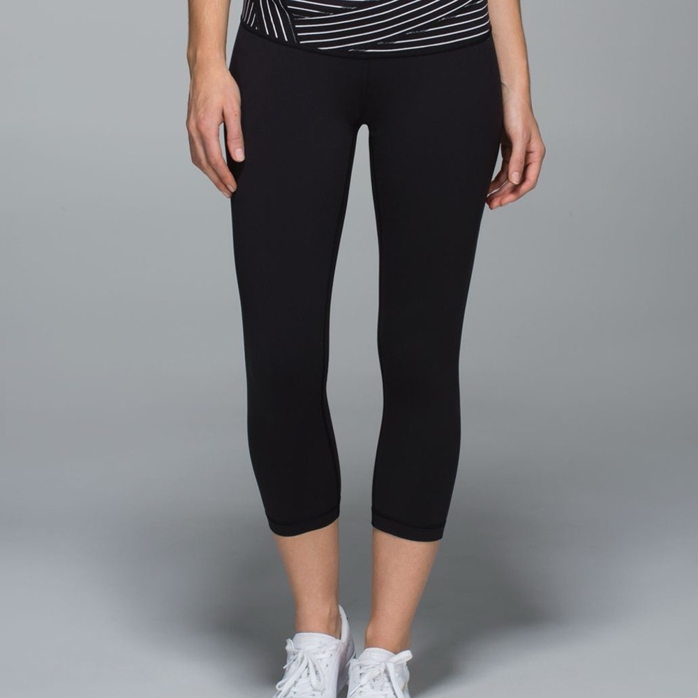 LULULEMON Wunder Under Reversible Crop Leggings​​